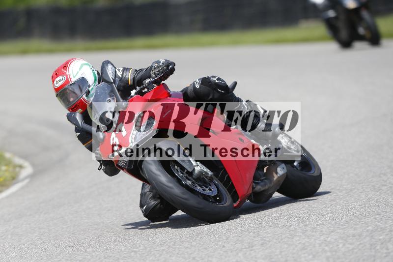 /27 12.06.2025 Ducati Schweiz Trackday Warmup  ADR/gelb-jeaune/31